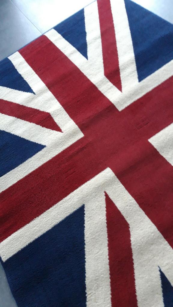 Tapis Union Jack, Ophalen