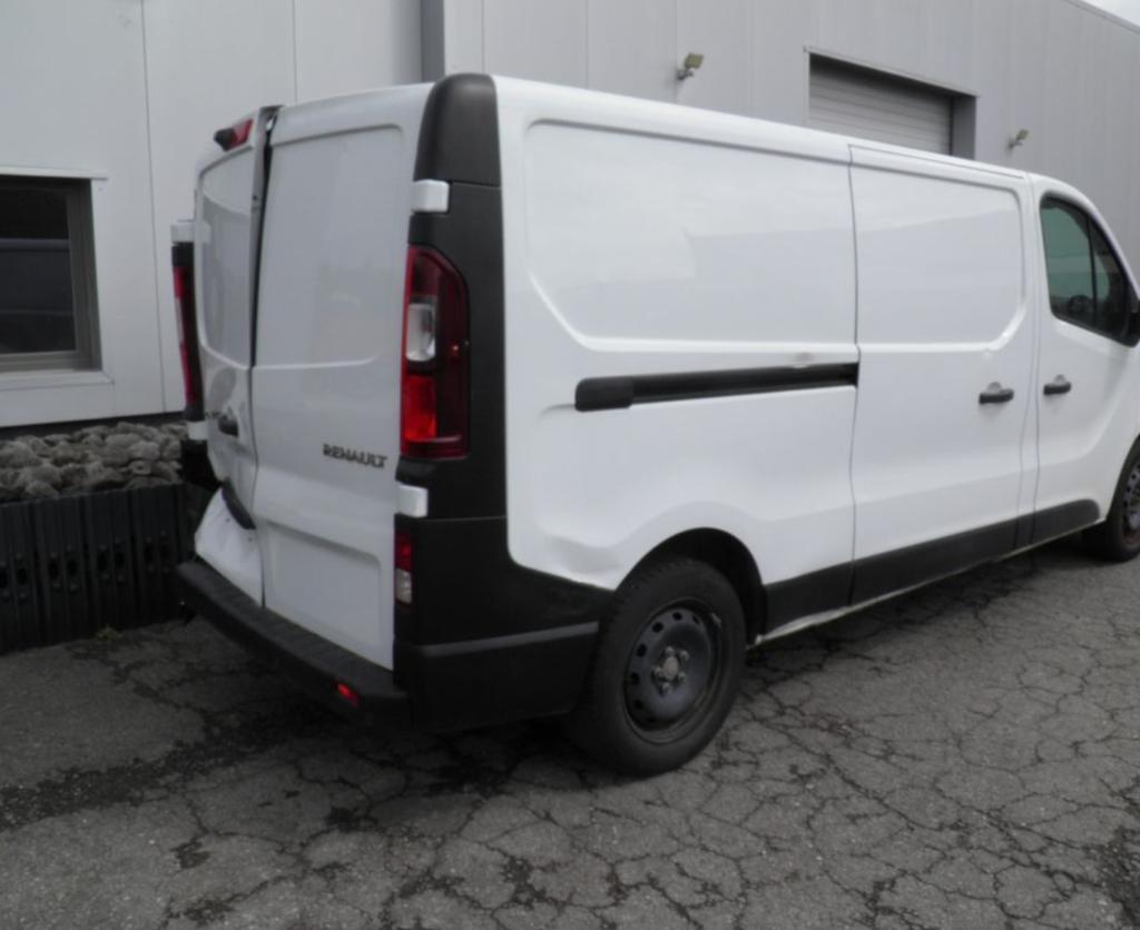 Renault traffic 1.6 Dci accidenté, Autos, Euro 6, Entreprise, Noir, Diesel