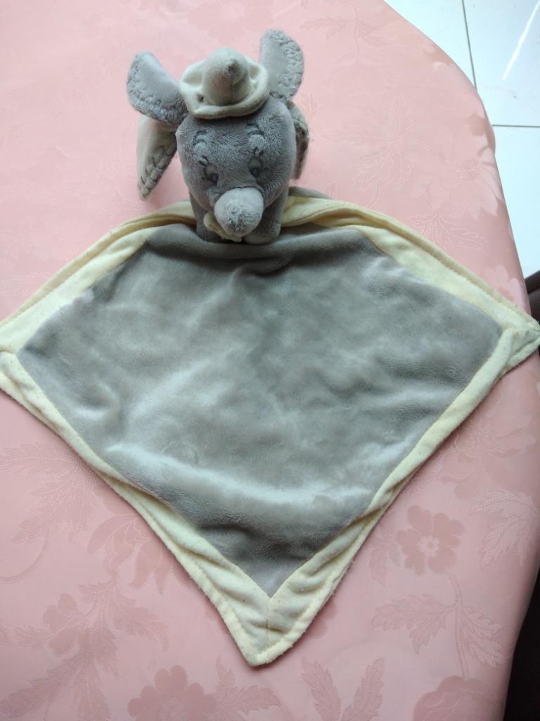 knuffeldoekje disney olifant dumbo (doos 122), Kinderen en Baby's, Speelgoed | Knuffels en Pluche, Ophalen, Nieuw, Olifant