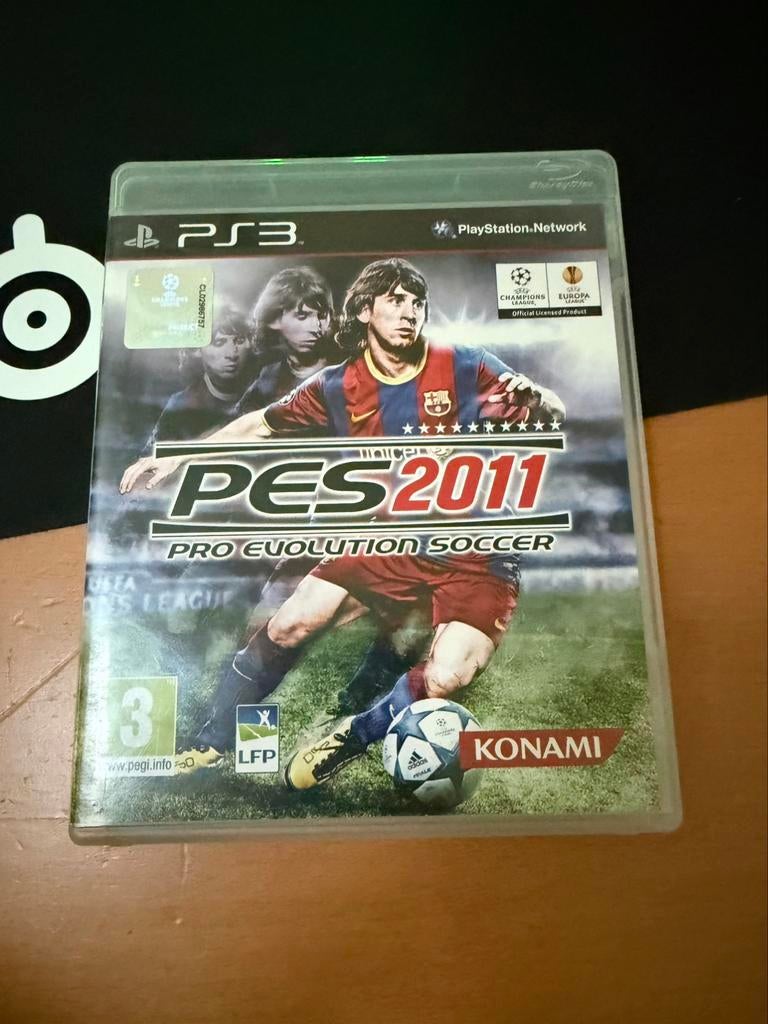 PES 2011 | PlayStation 3, Consoles de jeu & Jeux vidéo, Enlèvement ou Envoi, Comme neuf, À partir de 3 ans, 3 joueurs ou plus