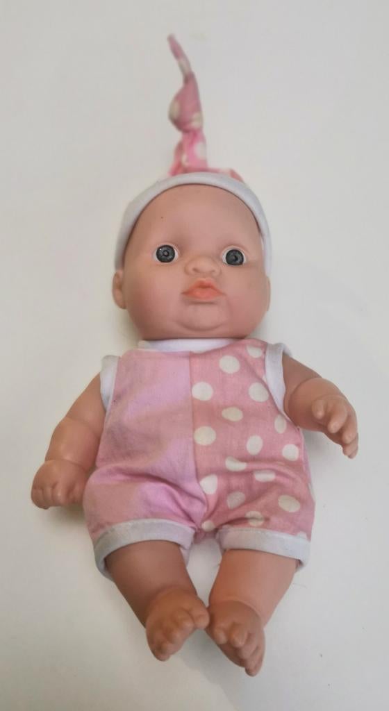 Plastic popje met roze pakje, Kinderen en Baby's, Ophalen, Gebruikt