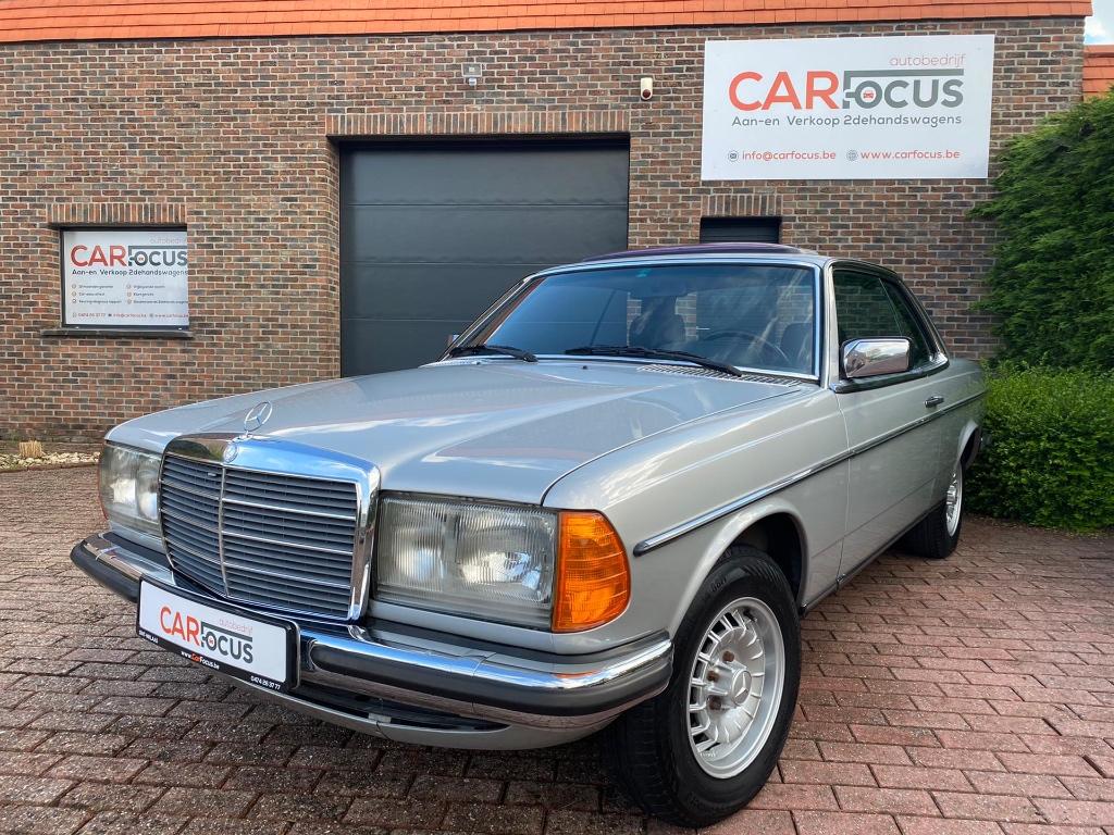 Mercedes Benz 230CE Oldtimer / 1981 / Automaat / TOPSTAAT, Auto's, Automaat, Bedrijf, Te koop