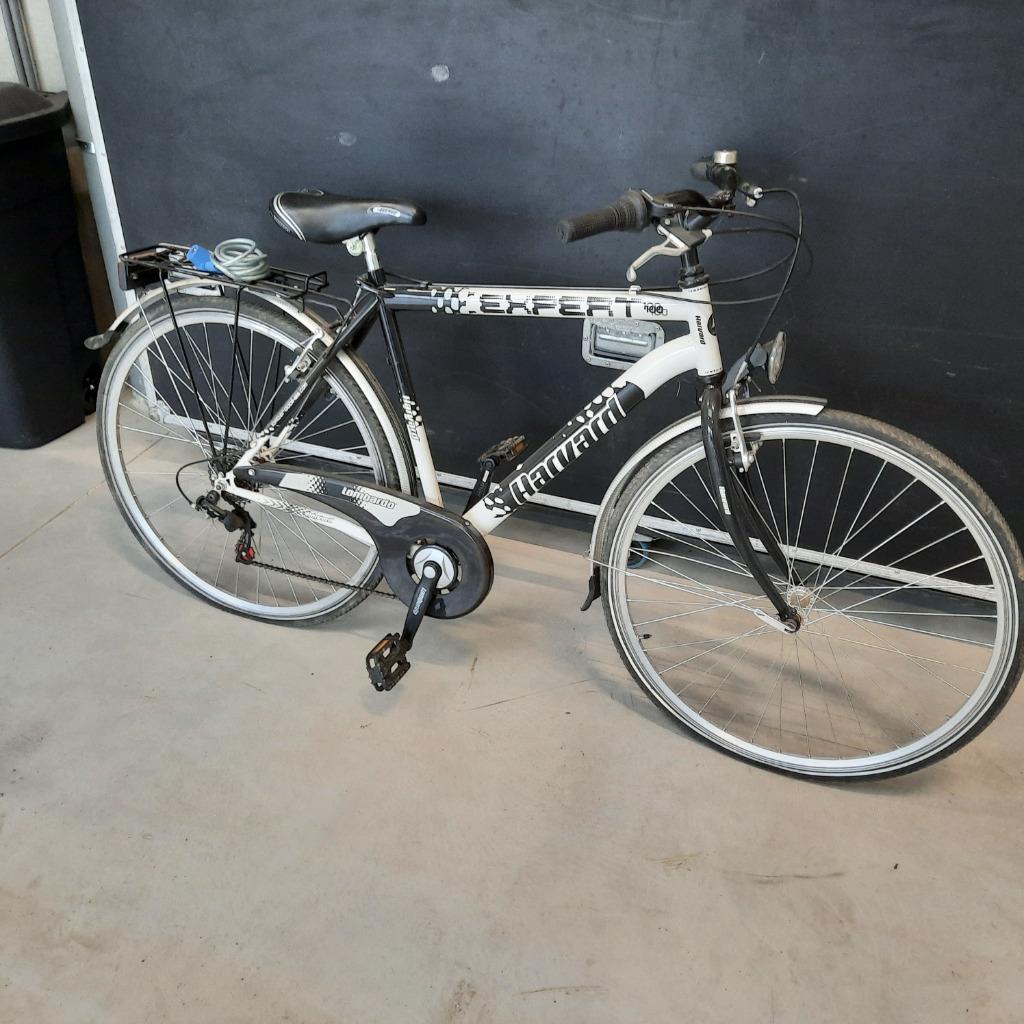 Heren en damesfiets, Ophalen, Zo goed als nieuw, Versnellingen