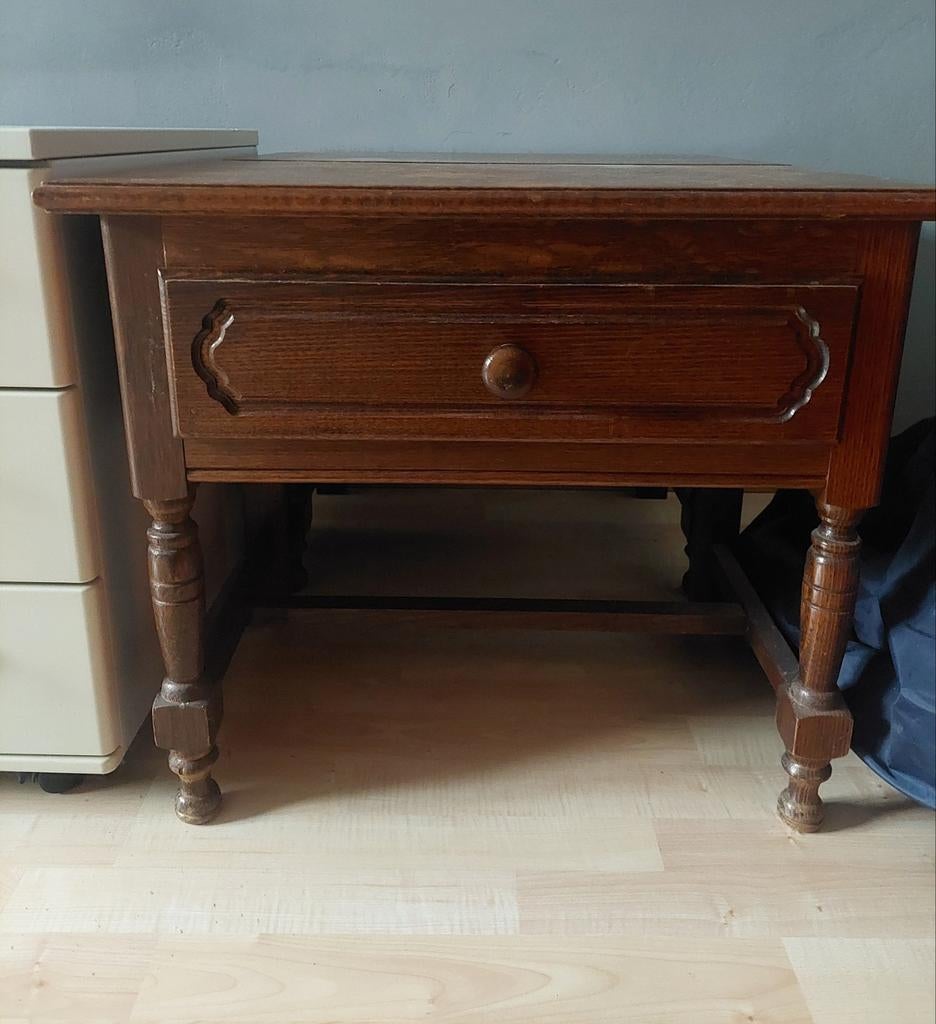 2 tables de nuit à restaurer, Maison & Meubles, Enlèvement