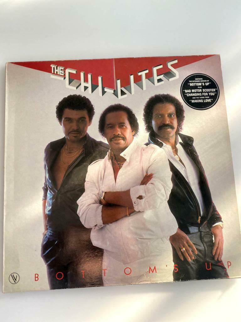 LP The Chi-Lites – Bottom's Up 1983, Enlèvement ou Envoi, Utilisé, 12 pouces, R&B