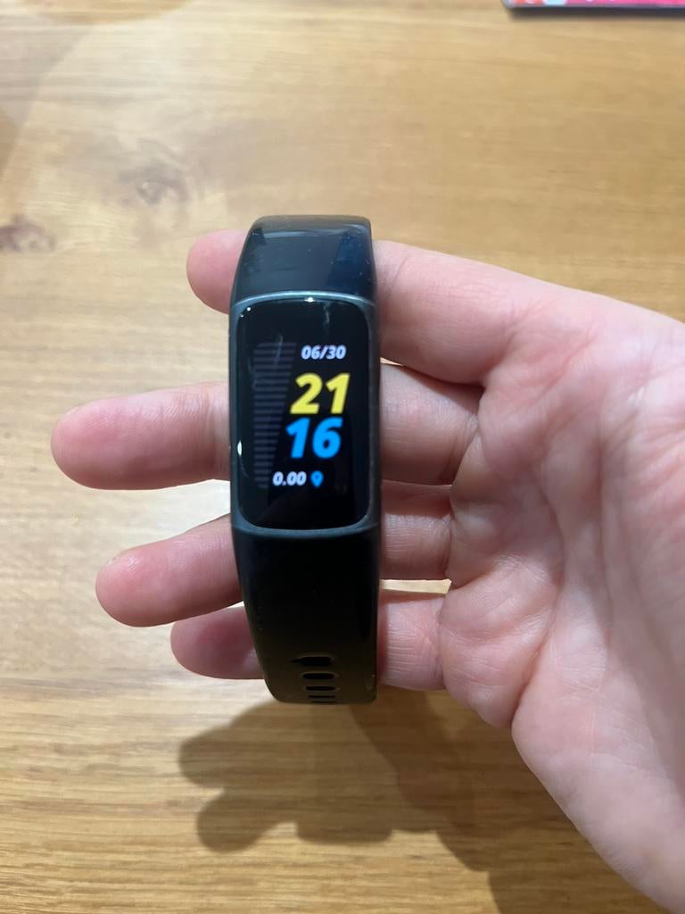 Montre connectée Fitbit comme neuve, Enlèvement, Comme neuf, Garmin
