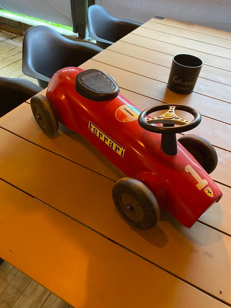 Voiture enfant en metal, Enlèvement, Comme neuf