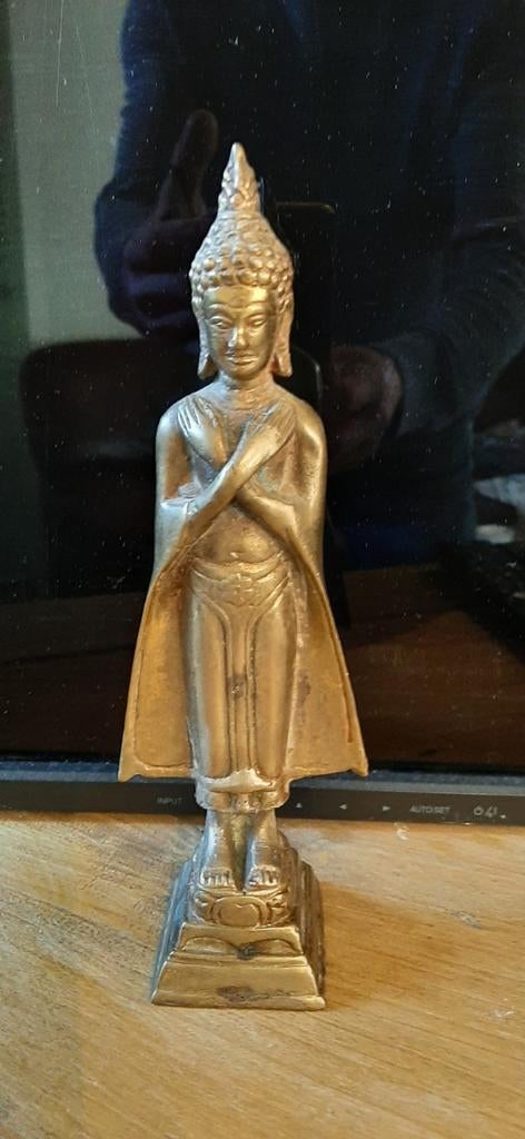Statue de Bouddha en bronze antique, Enlèvement