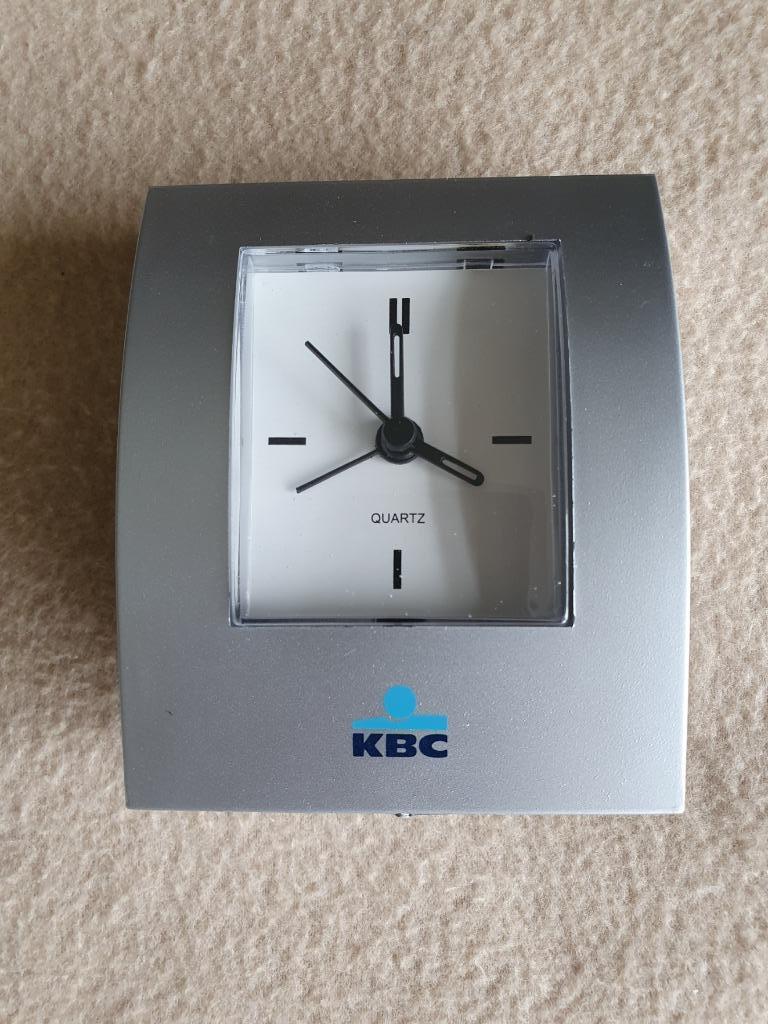 Réveil de voyage KBC fonctionnant sur pile, Envoi, Neuf, Ustensile