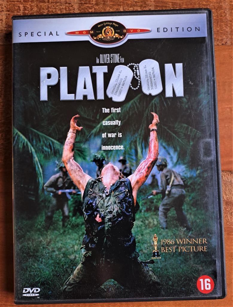 Platoon - Oliver Stone - Tom Berenger - Willem Dafoe, Cd's en Dvd's, Dvd's | Actie, Gebruikt, Oorlog, Ophalen of Verzenden