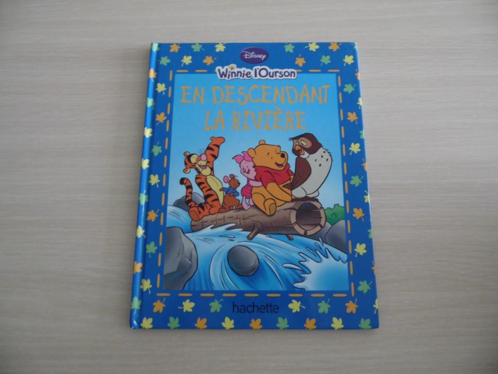 WINNIE L'OURSON        EN DESCENDANT LA RIVIÈRE, Garçon ou Fille, Enlèvement ou Envoi, Fiction général, Comme neuf