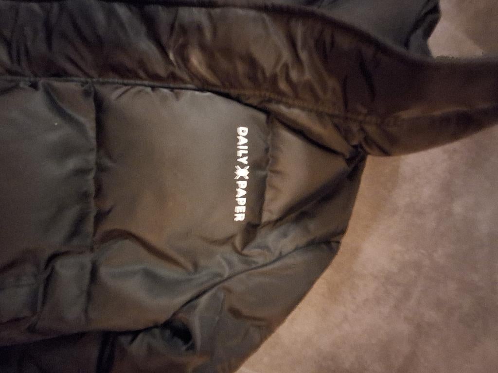 Jas Daily Paper, Kleding | Heren, Maat 48/50 (M), Zwart, Ophalen of Verzenden, Zo goed als nieuw