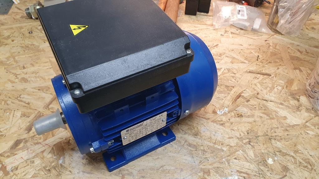 Elektromotor 750W - 1500/min - 1PH/3PH, Ophalen of Verzenden, Nieuw, Elektromotor, 1800 rpm of meer