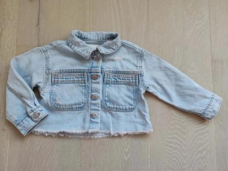 Zara jeansvestje, Enfants & Bébés, Vêtements de bébé | Taille 86, Enlèvement ou Envoi, Pull ou Veste, Comme neuf, Zara