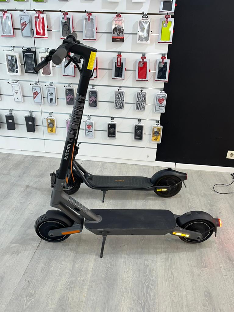 Xiaomi 4 ultrascooter, Fietsen en Brommers, Steps, Zo goed als nieuw, Ophalen of Verzenden