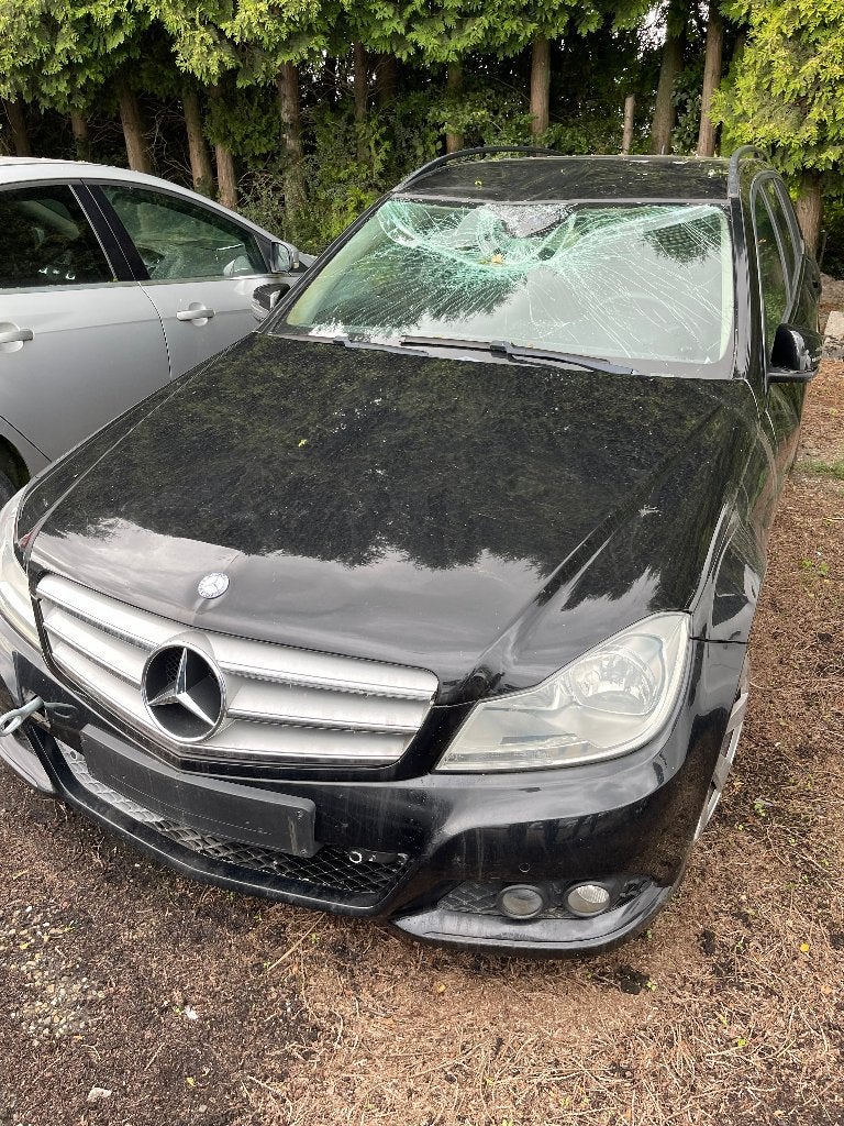 Mercedes C180 CDI ongeval, Voorwielaandrijving, Euro 5, Stof, 1170 kg