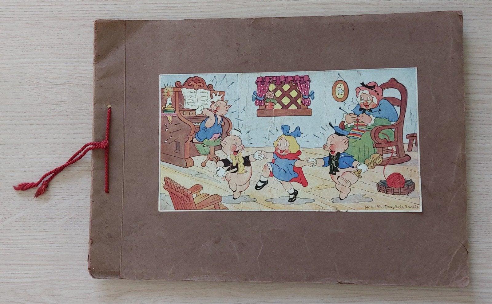 Vintage De Beukelaer Disney Album (1935) - 100 chromo's, Enlèvement, Album d'images