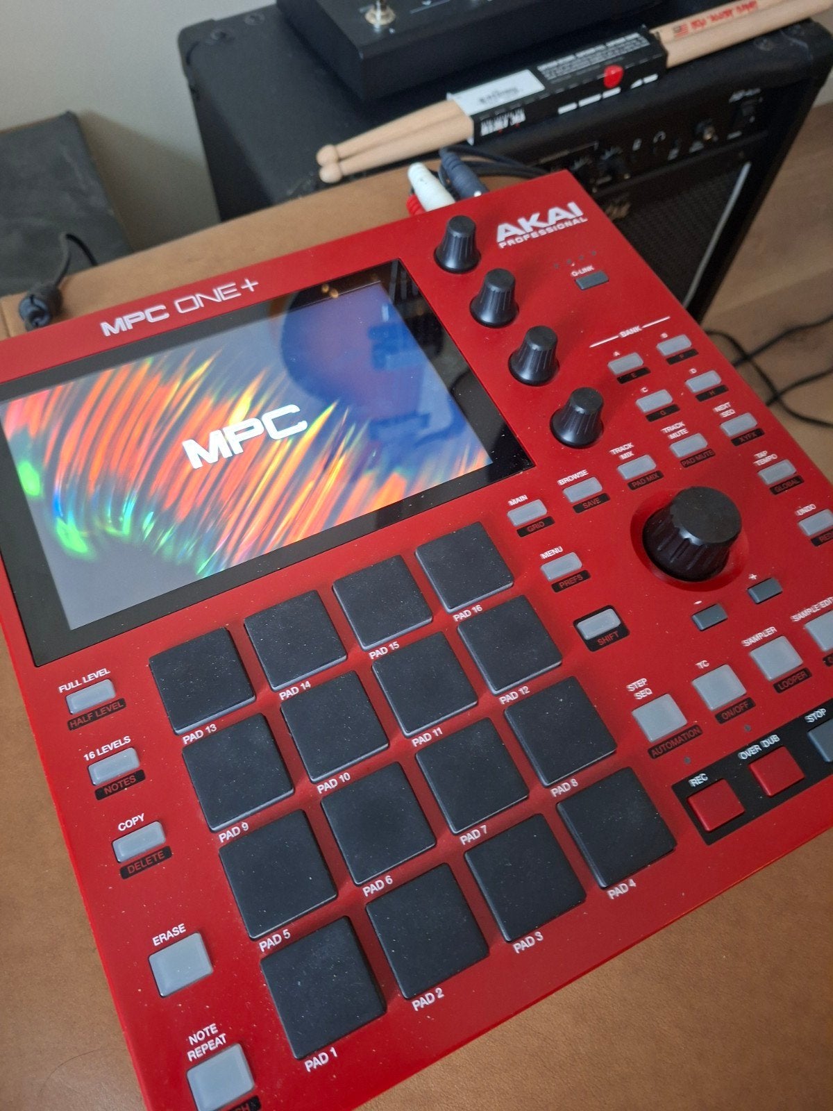 MPC ONE +, Muziek en Instrumenten, Ophalen, Zo goed als nieuw