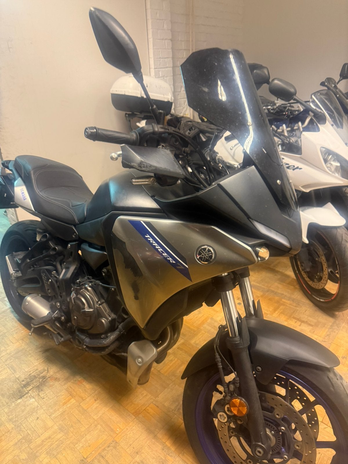 TRACER 7 ONGEVAL/ACCIDENTÉ, Motoren, Ophalen, Gebruikt
