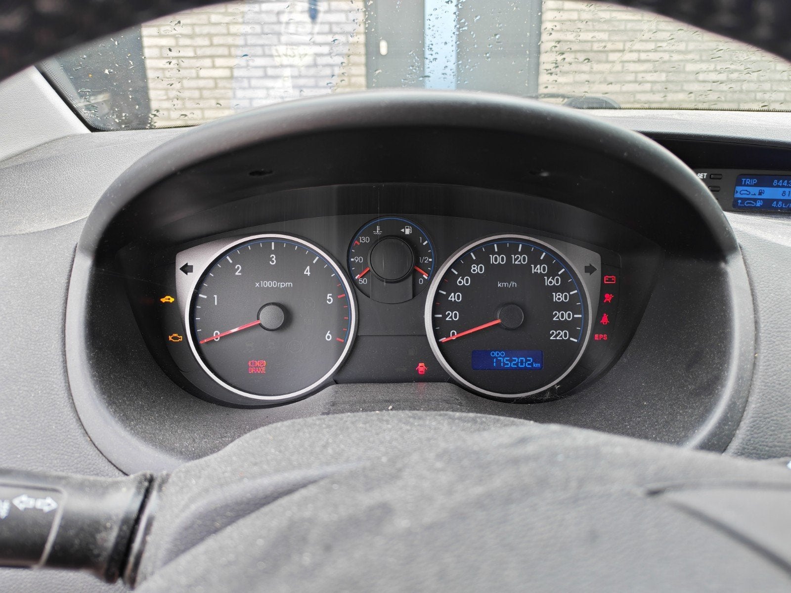 Hyundai i20 WAVE 2011, Auto's, Euro 5, Zwart, Particulier, Zilver of Grijs