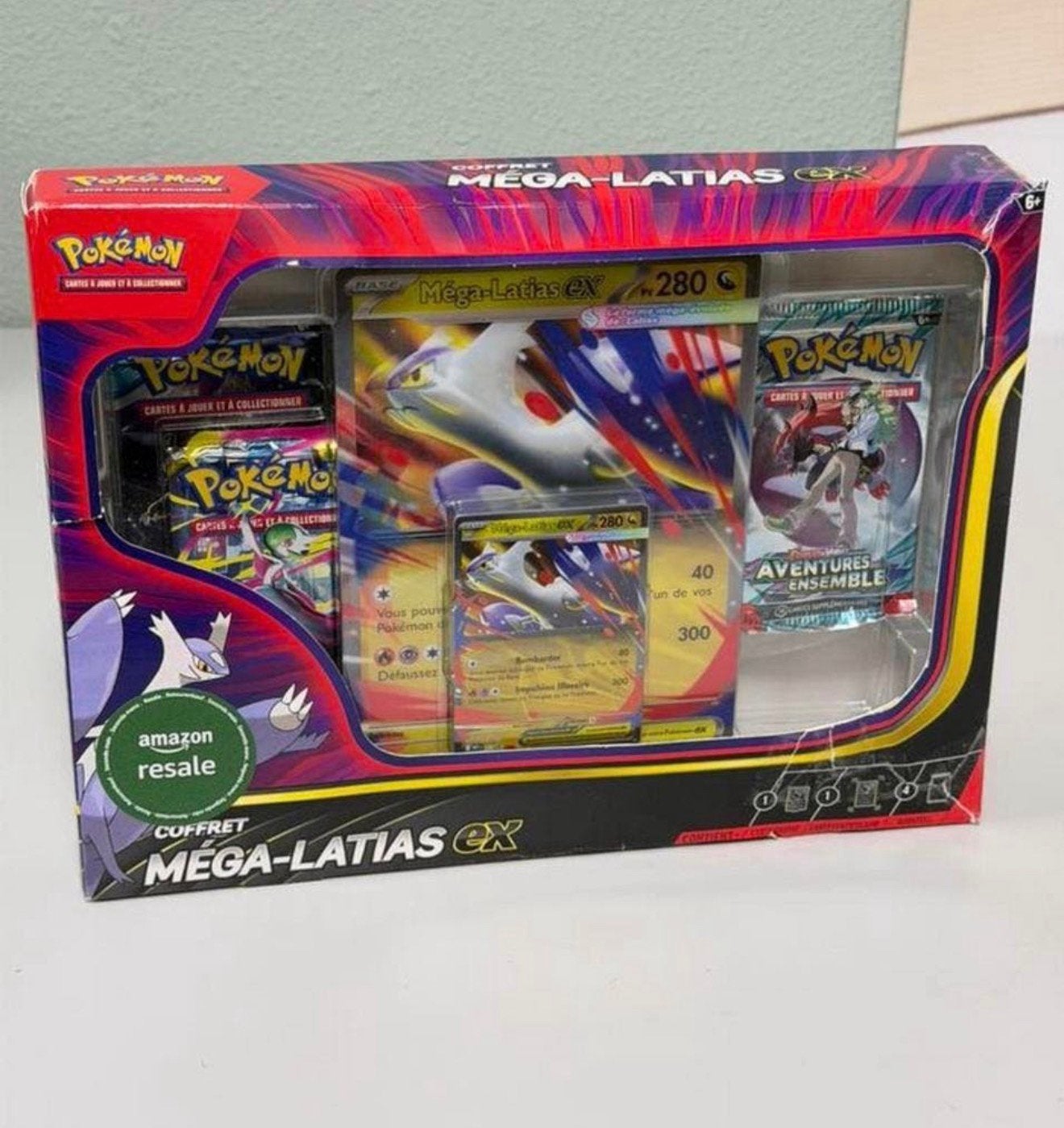 Pokémon Mega Latias EX Box Frans Nieuw (1 Pakje ontbreekt), Hobby en Vrije tijd, Ophalen of Verzenden, Zo goed als nieuw, Boosterbox