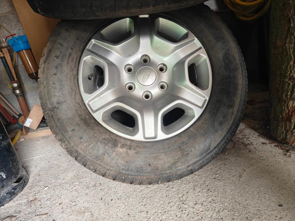 4 originelen velgen met goede banden ford ranger, Autos : Pièces & Accessoires, Autres pièces automobiles, Enlèvement, Utilisé