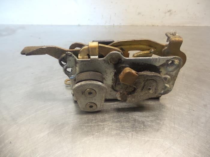 Deurslot Mechaniek 4Deurs rechts-voor van een BMW 5-Serie (5, Gebruikt, -, -, Ophalen of Verzenden