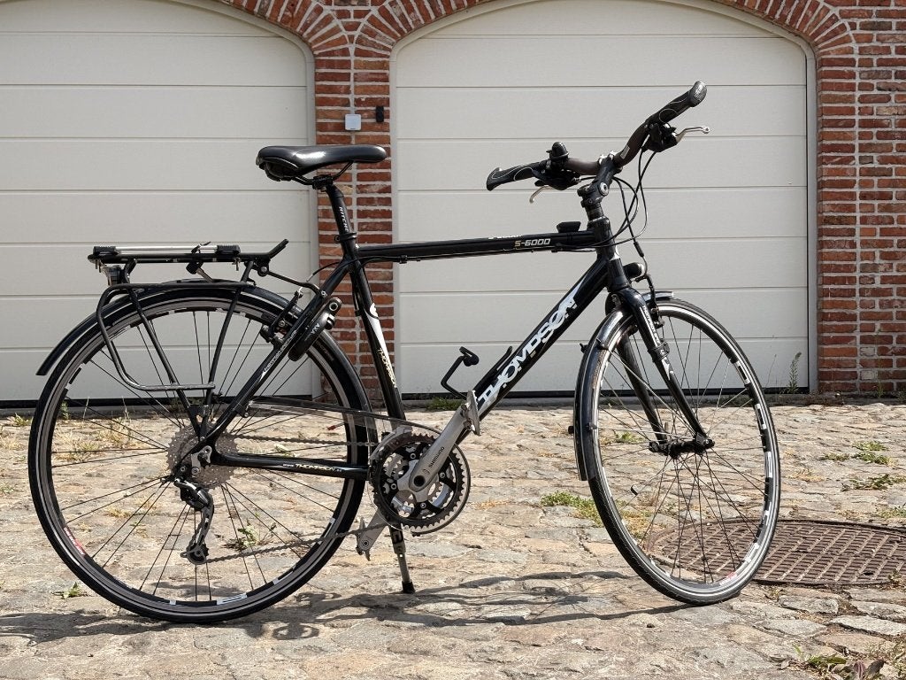 Thompson S-6000 — snelle hybride heren-/trekkingfiets, Fietsen en Brommers, 28 inch, Gebruikt, Aluminium, Meer dan 20 versnellingen