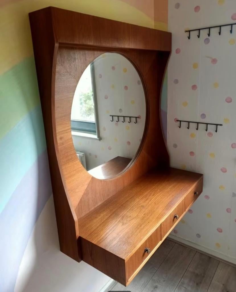 Coiffeuse vintage murale avec éclairage intégré, Vintage, 100 à 150 cm, Enlèvement, Utilisé