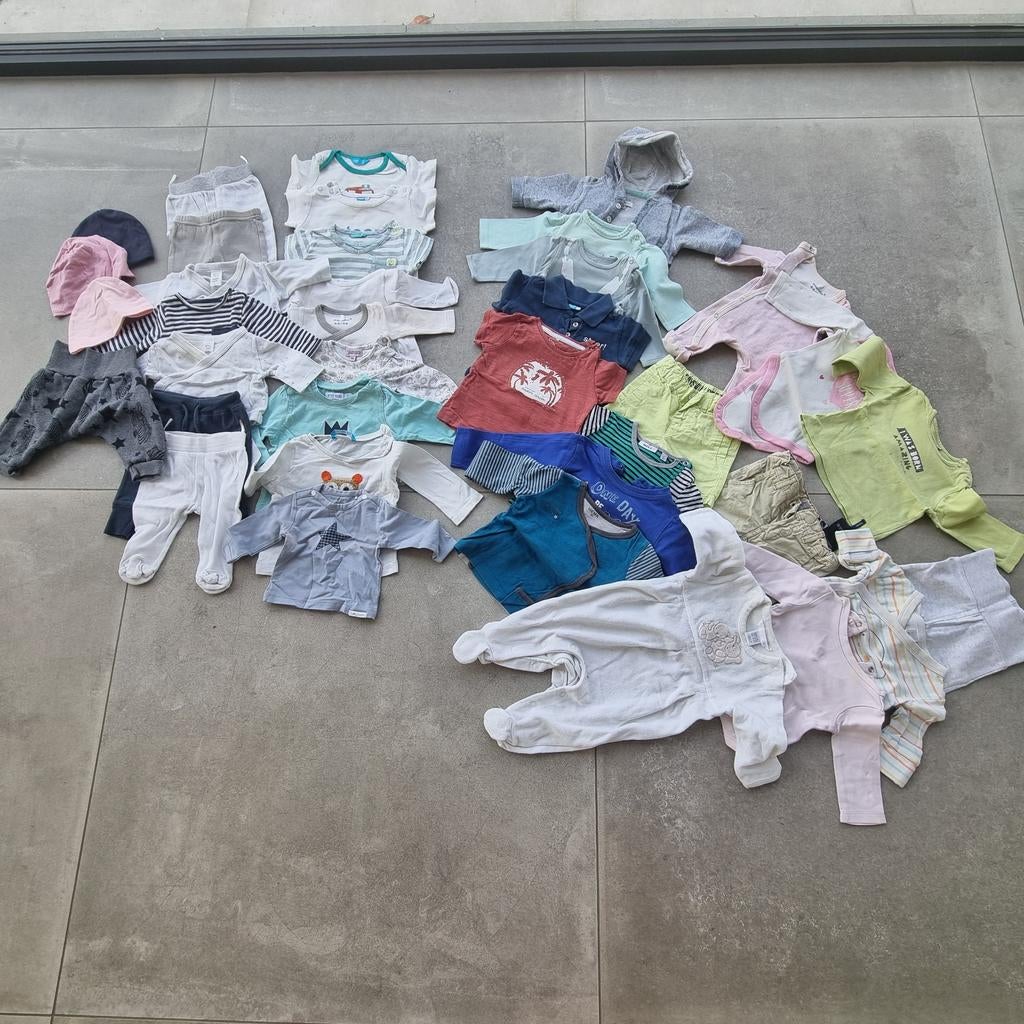 Lot babykleding, onder andere Noppies en Z8, Ophalen