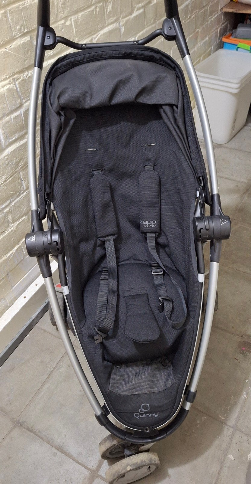 Poussette quinny, Enfants & Bébés, Buggys, Utilisé, Quinny, Protection de pluie, Dossier réglable, Ombrelle, Enlèvement