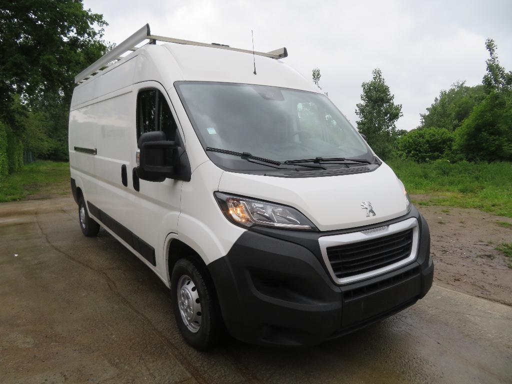 Peugeot Boxer 2.2BlueHDI - L3H2 - 2020 - 99.334km - €6d, Auto's, Bestelwagens en Lichte vracht, Voorwielaandrijving, Wit, Multifunctioneel stuurwiel