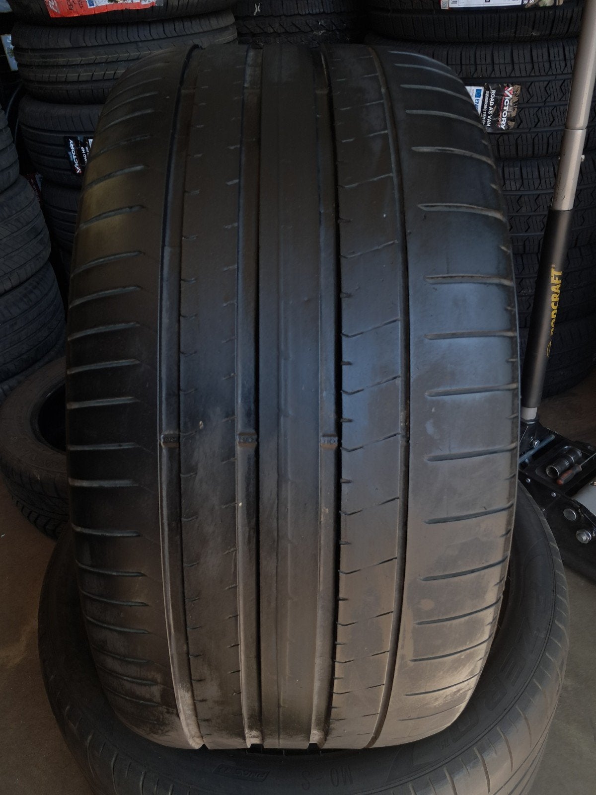 3253522 325/35/22 325/35r22 zomer Pirelli 2025, Ophalen