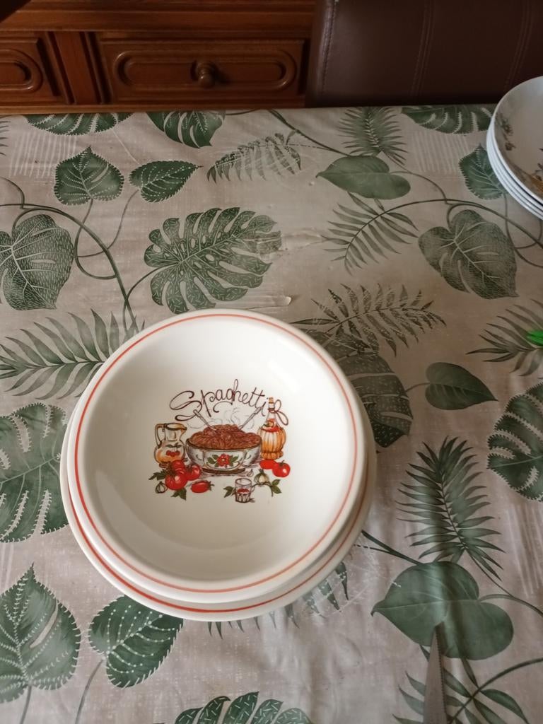 Spaghetti borden, Ophalen