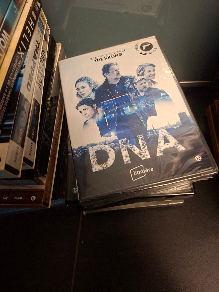 dvd - dna - 2 dvd - sealed - doos 8, Misdaad, Nederlands, Ophalen of Verzenden, Nieuw in verpakking