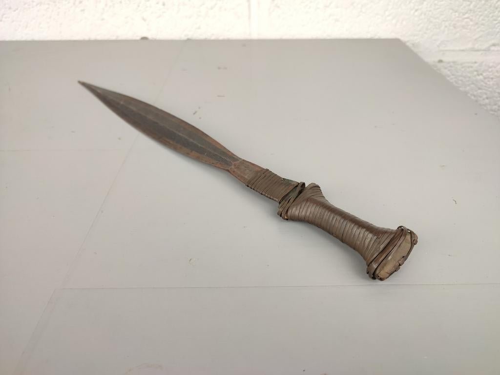 Congolese Boa / Zande dolk, Antiquités & Art, Enlèvement ou Envoi