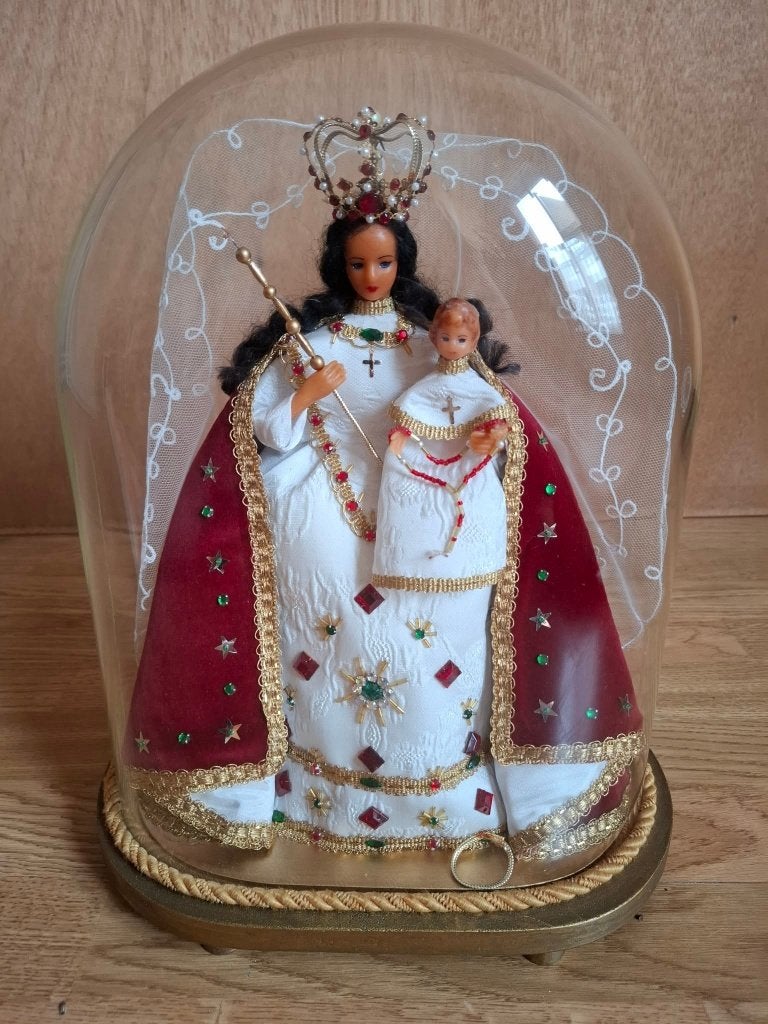 Mariapopje, Ophalen