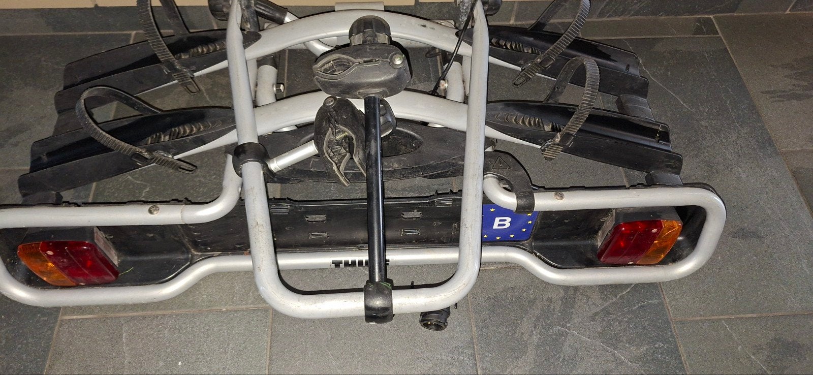fietsendrager thule euroway 945, kantelbaar en inklapbaar, Ophalen, Gebruikt, Brede banden, 2 fietsen