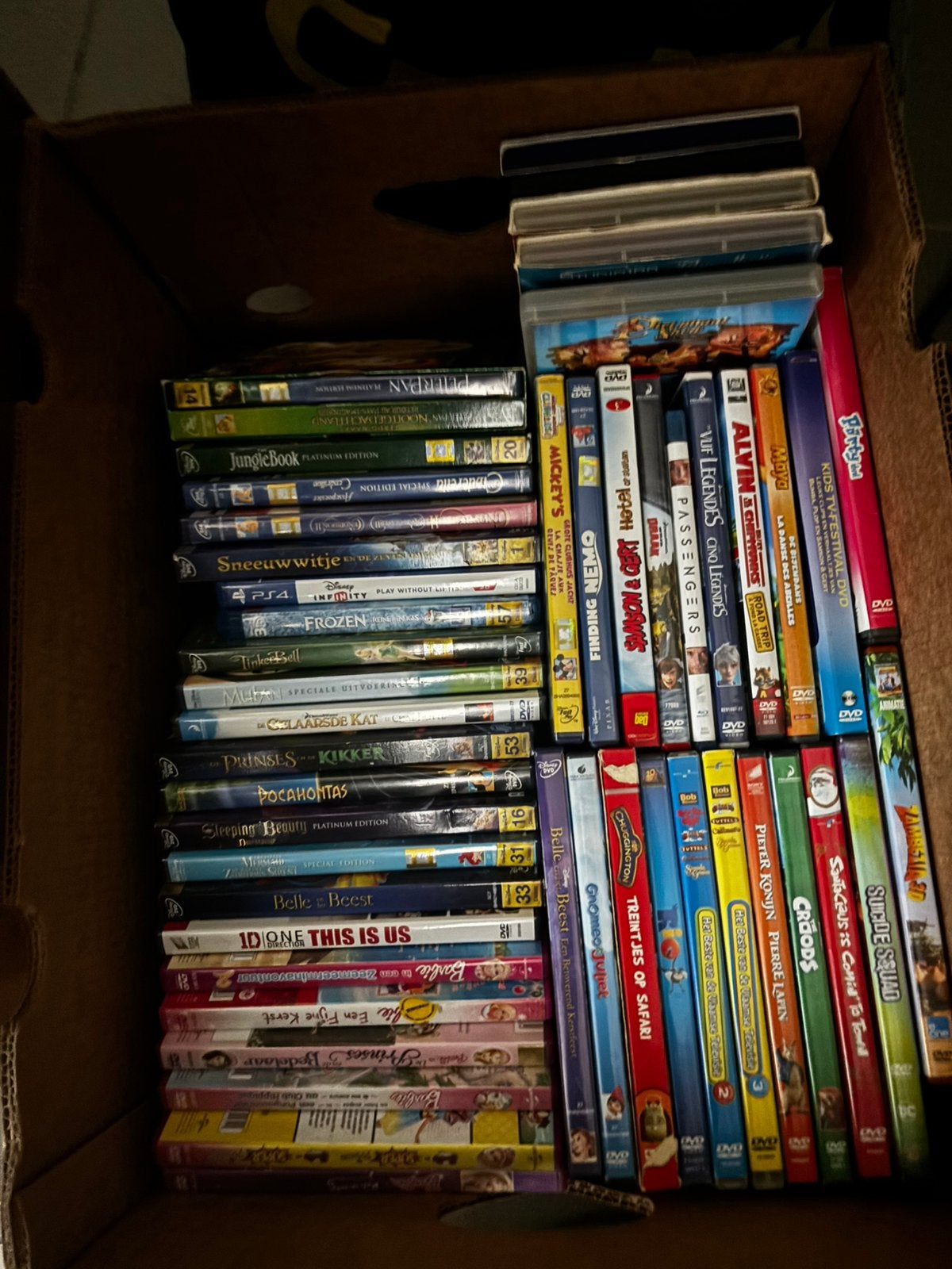 Doos DVD’s, Cd's en Dvd's, Dvd's | Overige Dvd's, Zo goed als nieuw, Ophalen
