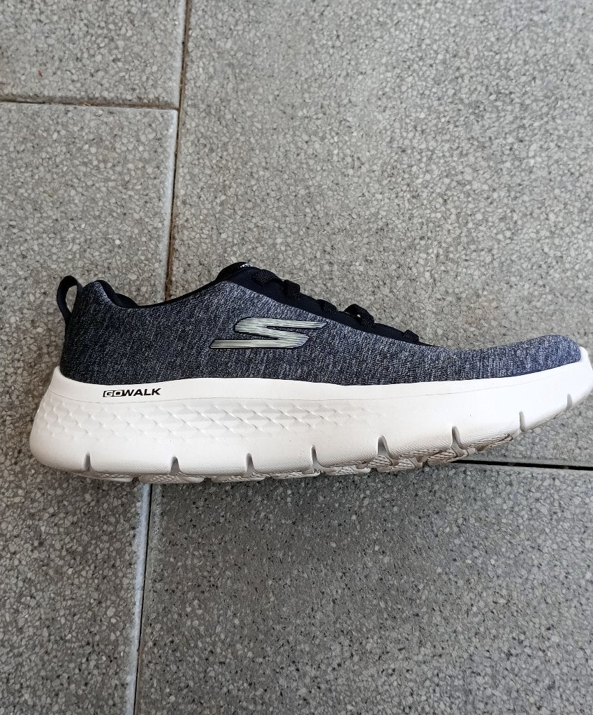 sportschoenen, Kleding | Dames, Sportkleding, Overige typen, Zo goed als nieuw, Grijs, Ophalen