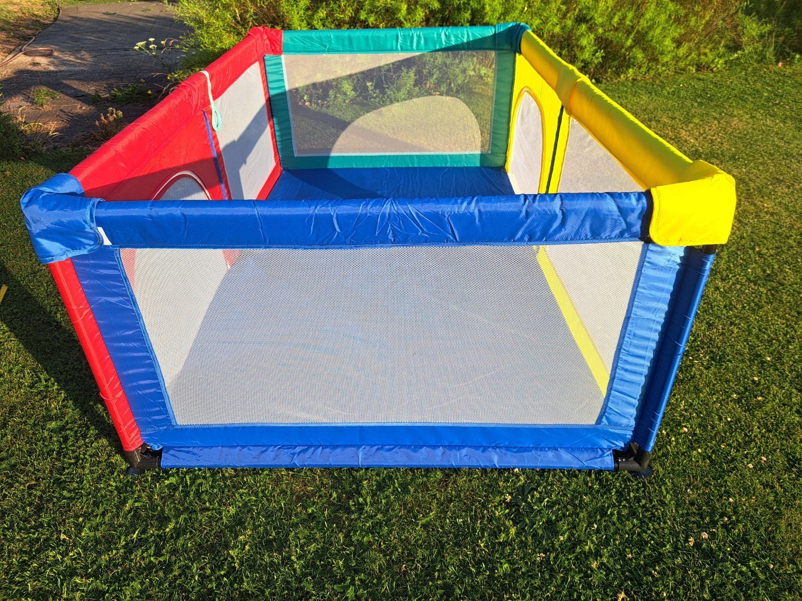Boîte au sol de 125 cm sur 2 mètres. Très bon état., Enlèvement