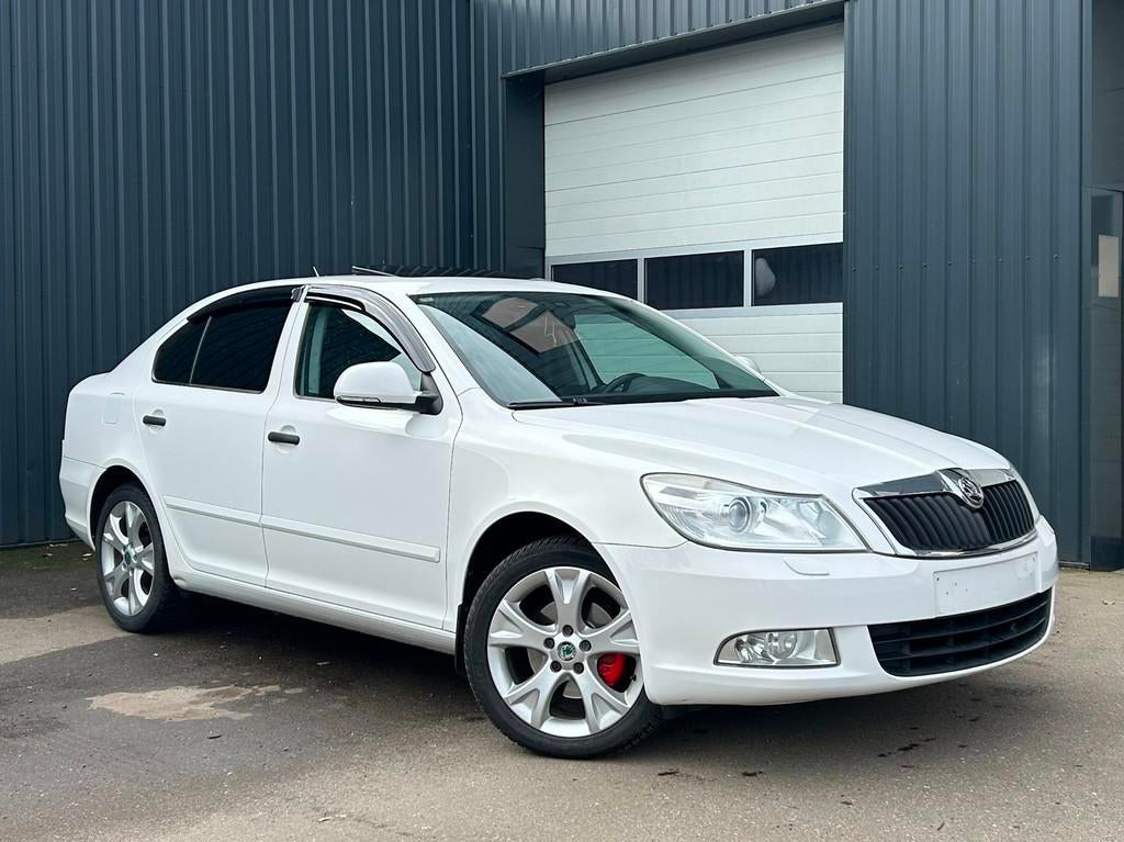 Skoda Octavia 1.8 TSI AUTOMAAT, Auto's, Skoda, Gebruikt, 4 cilinders, Leder, Bedrijf