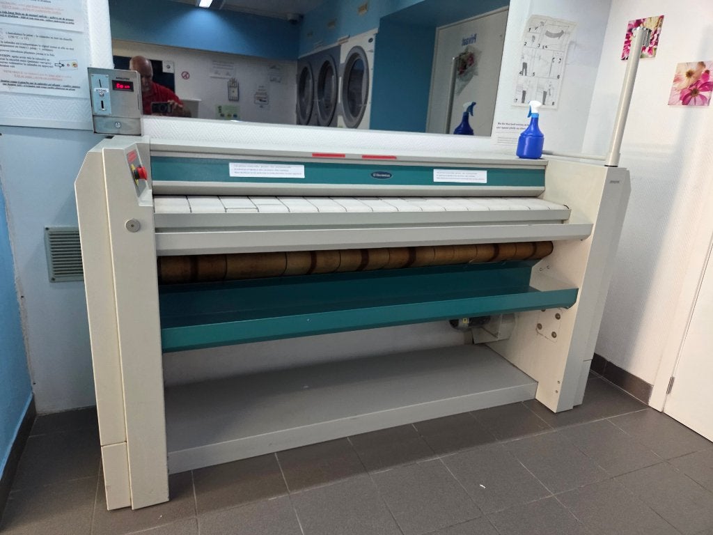 Professionele kalandermachine, Elektronische apparatuur, Strijkijzers en Strijkplanken, Ophalen, Gebruikt, Strijkijzer met snoer