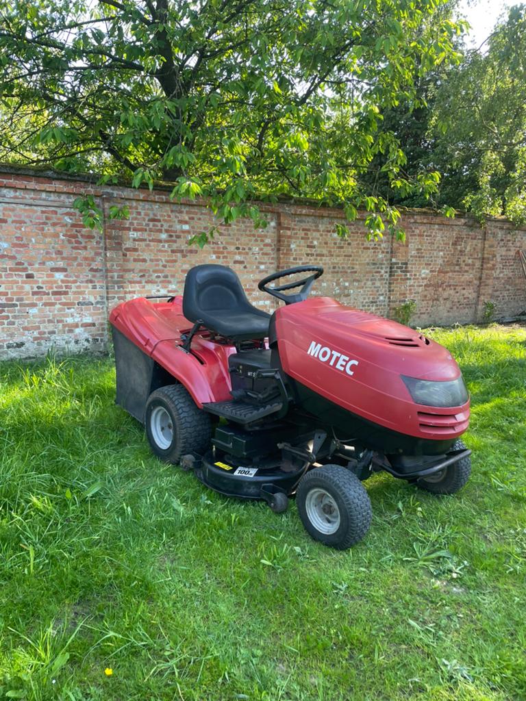 Motec MTS950Y Zitmaaier – 13,5 PK Briggs & Stratton, Jardin & Terrasse, Enlèvement, Utilisé, Bac de ramassage, 90 à 120 cm