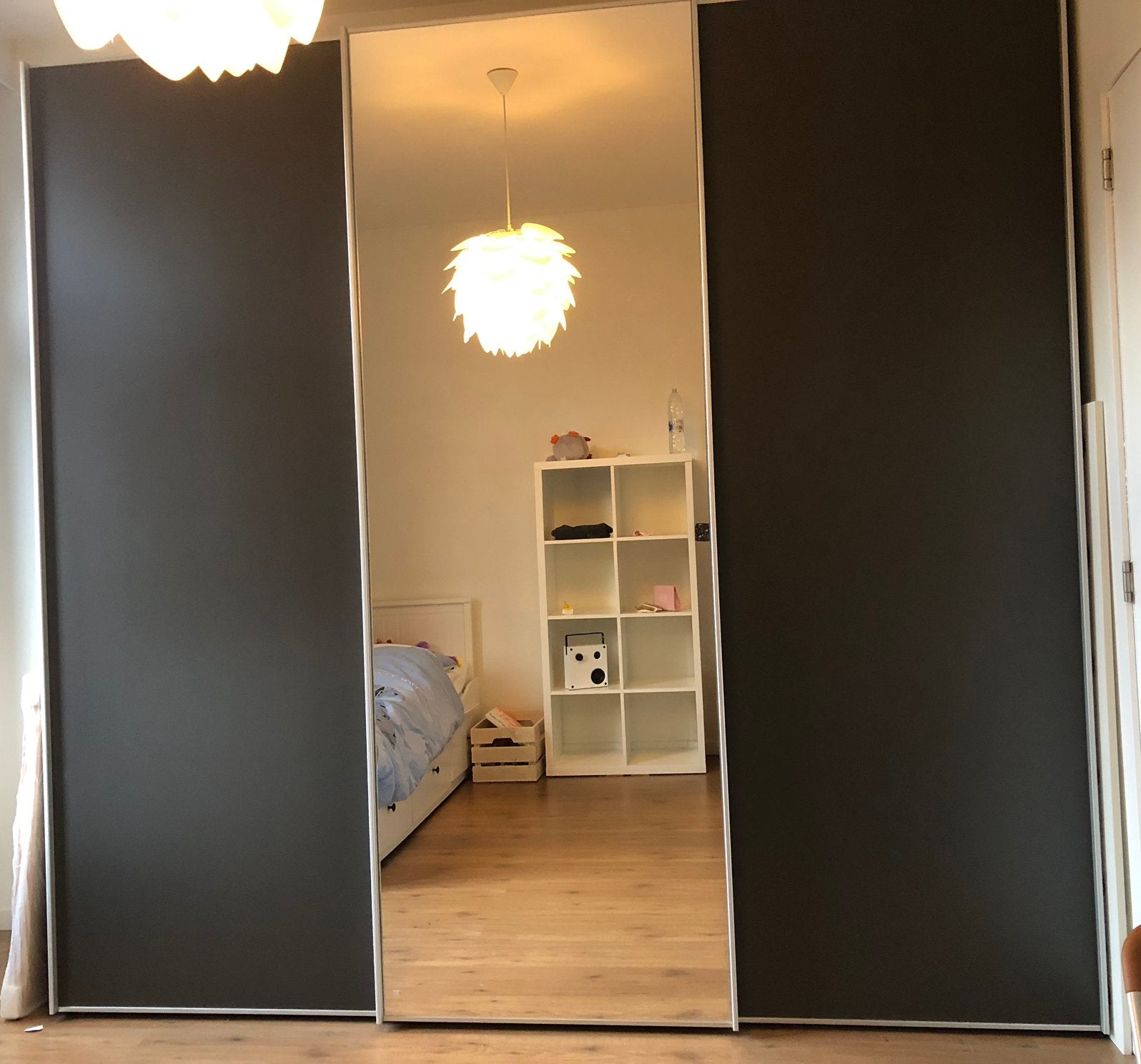 Ruime kledingkast met schuifdeuren, 200 cm of meer, Zo goed als nieuw, 200 cm of meer, 50 tot 75 cm