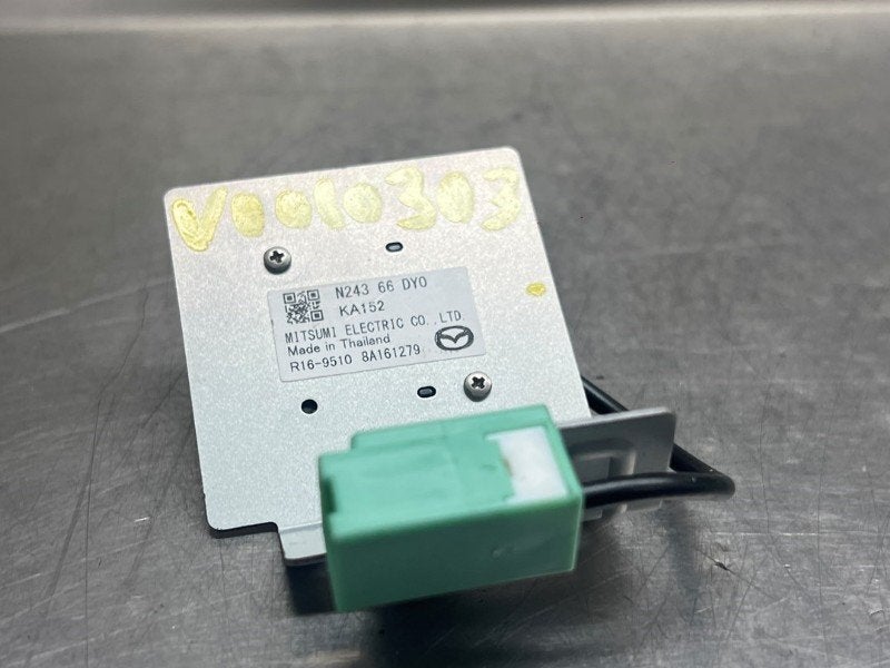 GPS ANTENNE Mazda MX-5 (ND) (01-2015/-) (|N24366DY0|), Gebruikt, Mazda