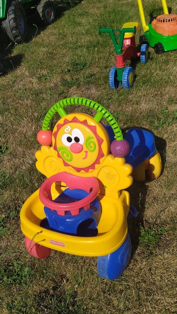 Fisher-price meegroeiwagentje, Enfants & Bébés, Jouets | Fisher-Price, Enlèvement, Utilisé