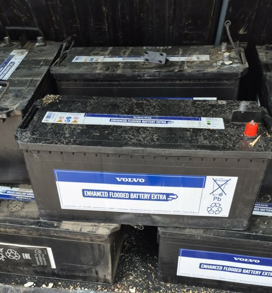 Batteries volvo 12v 170AH 1000A, Enlèvement, Utilisé, Volvo