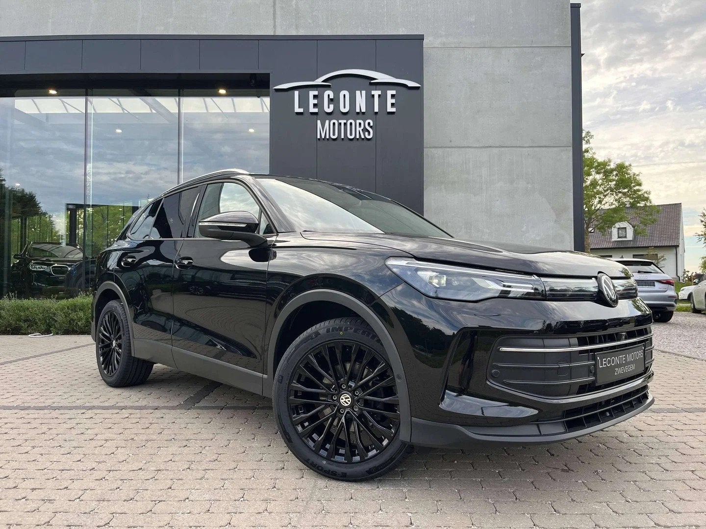 Volkswagen Tiguan Tiguan 1.5 eTSI Full-LED/Leder/360'Camera/, Automaat, Zwart, Zwart, 96 kW
