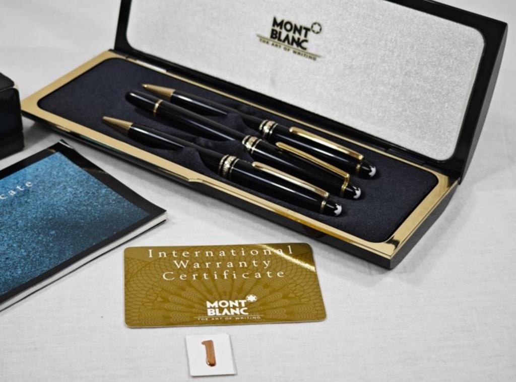Montblanc Meisterstück 3 piece, Collections, Stylos, Comme neuf, Stylo à bille, Mont Blanc, Enlèvement ou Envoi